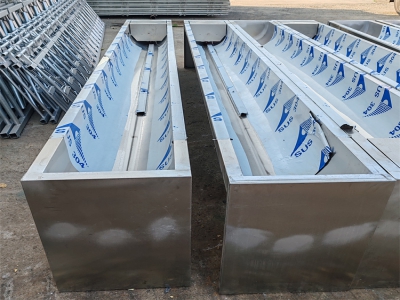 電加熱飲水槽使用中防范漏電風(fēng)險(xiǎn)，畜禽和操作人員安